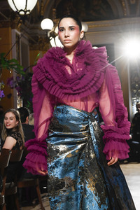 Dawid Tomaszewski Fashion Show auf der Frankfurt Fashion Week Herbst/Winter 2022