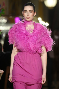 Dawid Tomaszewski Fashion Show auf der Frankfurt Fashion Week Herbst/Winter 2022