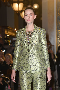 Dawid Tomaszewski Fashion Show auf der Frankfurt Fashion Week Herbst/Winter 2022