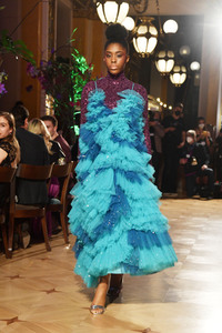 Dawid Tomaszewski Fashion Show auf der Frankfurt Fashion Week Herbst/Winter 2022
