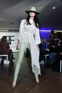 NeChia und MauMar Fashion Show auf der Frankfurt Fashion Week Herbst/Winter 2022