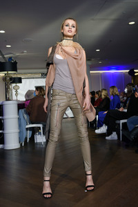 NeChia und MauMar Fashion Show auf der Frankfurt Fashion Week Herbst/Winter 2022