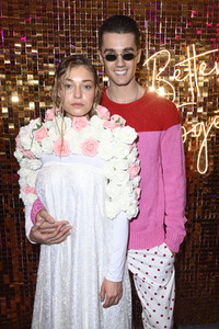 NeChia und MauMar Fashion Show auf der Frankfurt Fashion Week Herbst/Winter 2022