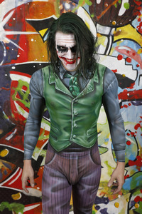 GEEK ART: Joker meets Riddler Bodypainting