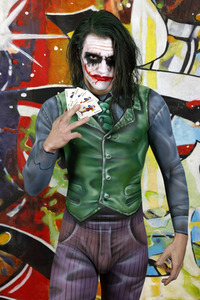 GEEK ART: Joker meets Riddler Bodypainting