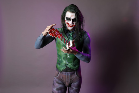 GEEK ART: Joker meets Riddler Bodypainting