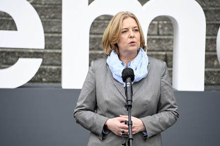 Pressestatements von Wolfgang Sobotka, Mickey Levy und Bärbel Bas in Berlin