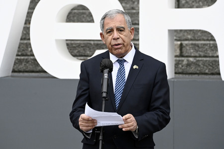 Pressestatements von Wolfgang Sobotka, Mickey Levy und Bärbel Bas in Berlin