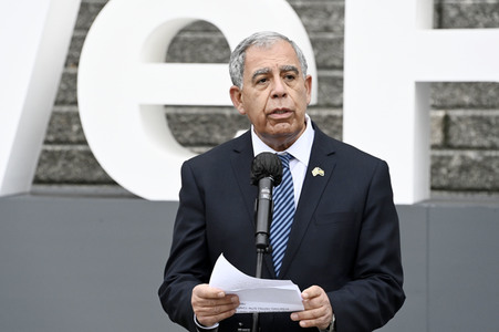 Pressestatements von Wolfgang Sobotka, Mickey Levy und Bärbel Bas in Berlin