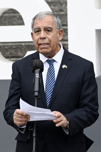 Pressestatements von Wolfgang Sobotka, Mickey Levy und Bärbel Bas in Berlin