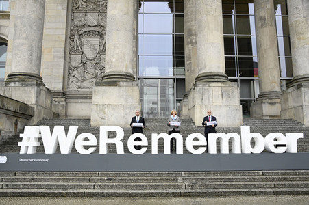 Pressestatements von Wolfgang Sobotka, Mickey Levy und Bärbel Bas in Berlin