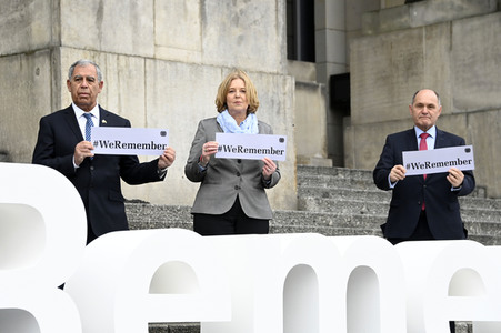 Pressestatements von Wolfgang Sobotka, Mickey Levy und Bärbel Bas in Berlin
