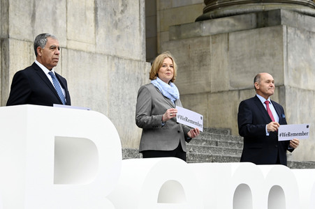 Pressestatements von Wolfgang Sobotka, Mickey Levy und Bärbel Bas in Berlin