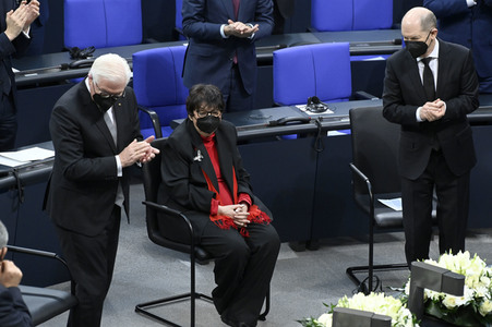 Gedenkstunde zum Tag des Gedenkens an die Opfer des Nationalsozialismus in Berlin