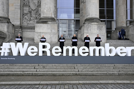 Gedenkstunde zum Tag des Gedenkens an die Opfer des Nationalsozialismus in Berlin