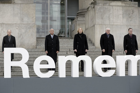 Gedenkstunde zum Tag des Gedenkens an die Opfer des Nationalsozialismus in Berlin