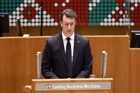 Gedenkstunde zum Tag des Gedenkens an die Opfer des Nationalsozialismus in Düsseldorf