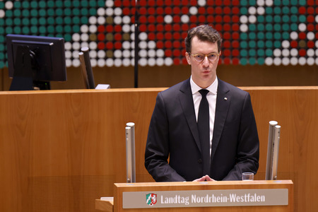 Gedenkstunde zum Tag des Gedenkens an die Opfer des Nationalsozialismus in Düsseldorf