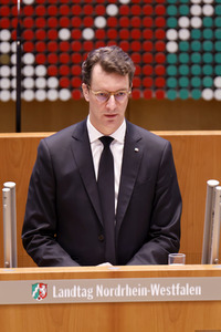 Gedenkstunde zum Tag des Gedenkens an die Opfer des Nationalsozialismus in Düsseldorf