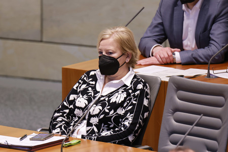 Gedenkstunde zum Tag des Gedenkens an die Opfer des Nationalsozialismus in Düsseldorf