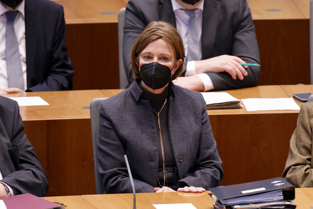 Gedenkstunde zum Tag des Gedenkens an die Opfer des Nationalsozialismus in Düsseldorf