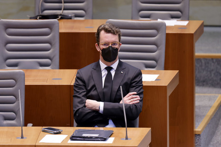 Gedenkstunde zum Tag des Gedenkens an die Opfer des Nationalsozialismus in Düsseldorf