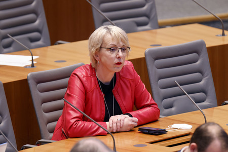 Gedenkstunde zum Tag des Gedenkens an die Opfer des Nationalsozialismus in Düsseldorf