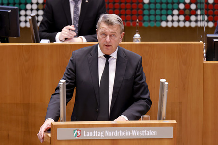 Gedenkstunde zum Tag des Gedenkens an die Opfer des Nationalsozialismus in Düsseldorf