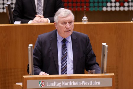 Gedenkstunde zum Tag des Gedenkens an die Opfer des Nationalsozialismus in Düsseldorf