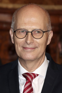 Empfang und Eintrag ins Goldene Buch von Klaus Hasselmann in Hamburg
