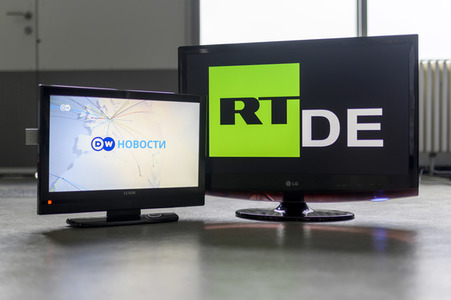 Symbolfoto RT Deutsch und Deutsche Welle