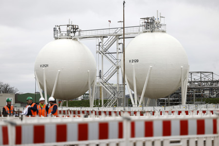 Eröffnung der Baustellte für eine Bio-Flüssiggas-Anlage in Köln
