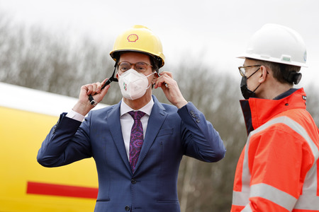Eröffnung der Baustellte für eine Bio-Flüssiggas-Anlage in Köln
