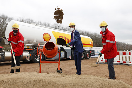 Eröffnung der Baustellte für eine Bio-Flüssiggas-Anlage in Köln