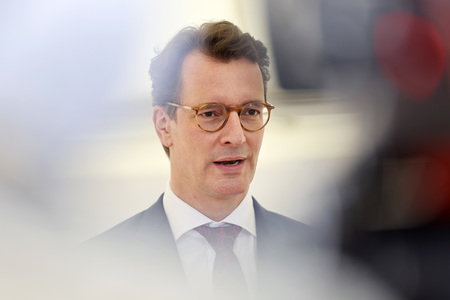 Eröffnung der Baustellte für eine Bio-Flüssiggas-Anlage in Köln