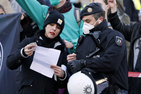 Coronademo in Düsseldorf