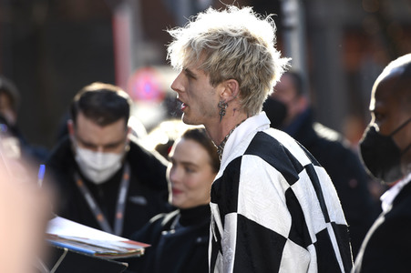 Machine Gun Kelly bei der Ankunft am Grand Hyatt Hotel, Berlinale 2022