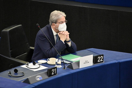 Jahresbericht 2021 der EZB im EU-Parlament in Straßburg