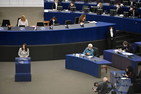 Jahresbericht 2021 der EZB im EU-Parlament in Straßburg