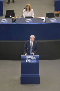 Jahresbericht 2021 der EZB im EU-Parlament in Straßburg