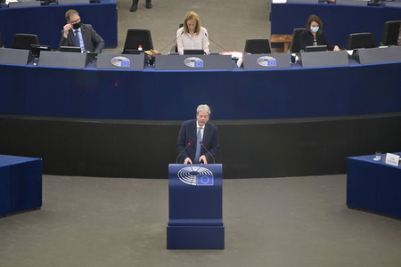 Jahresbericht 2021 der EZB im EU-Parlament in Straßburg
