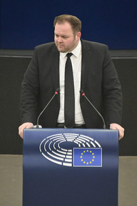 Jahresbericht 2021 der EZB im EU-Parlament in Straßburg