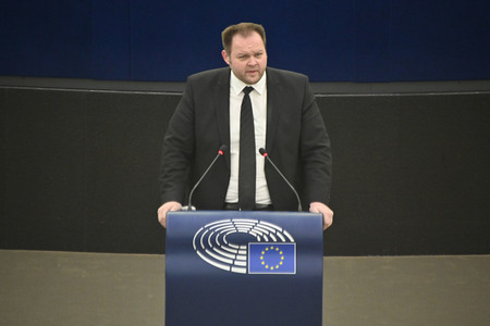 Jahresbericht 2021 der EZB im EU-Parlament in Straßburg