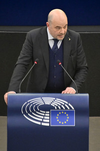 Jahresbericht 2021 der EZB im EU-Parlament in Straßburg