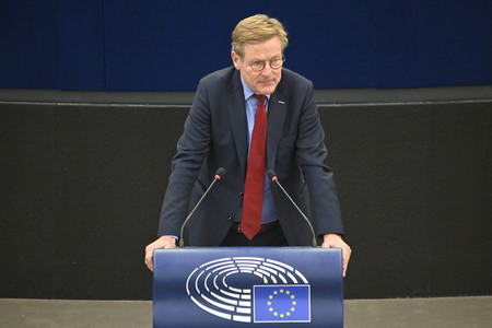 Jahresbericht 2021 der EZB im EU-Parlament in Straßburg