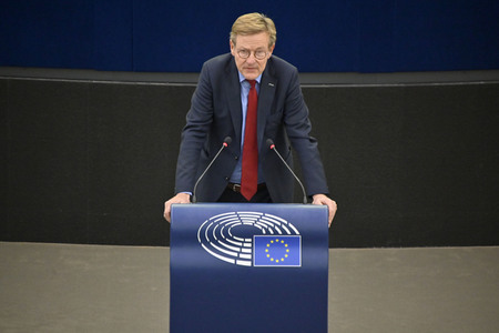 Jahresbericht 2021 der EZB im EU-Parlament in Straßburg