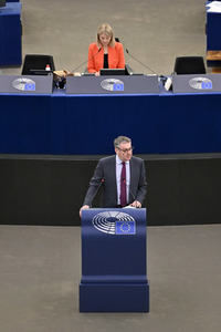 Jahresbericht 2021 der EZB im EU-Parlament in Straßburg