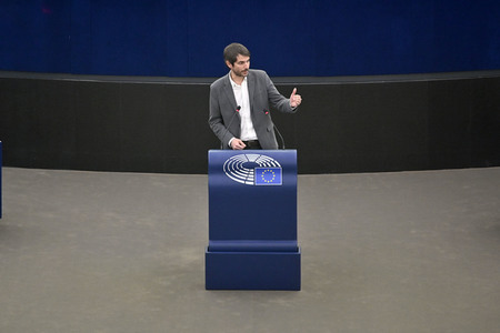 Jahresbericht 2021 der EZB im EU-Parlament in Straßburg