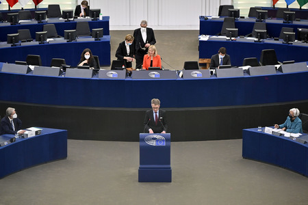 Jahresbericht 2021 der EZB im EU-Parlament in Straßburg