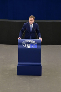 Jahresbericht 2021 der EZB im EU-Parlament in Straßburg